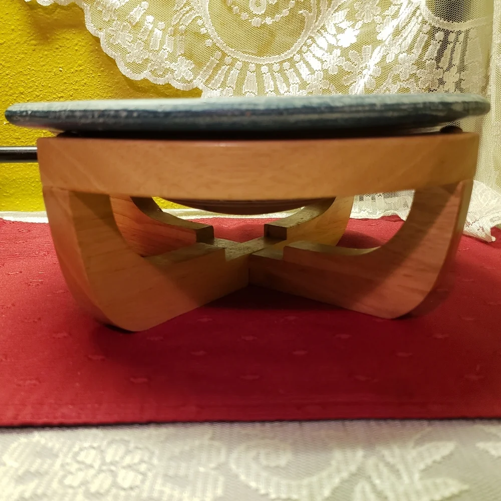 Vtg Heavy Ceramic Etched Bowl W/Wooden Stand